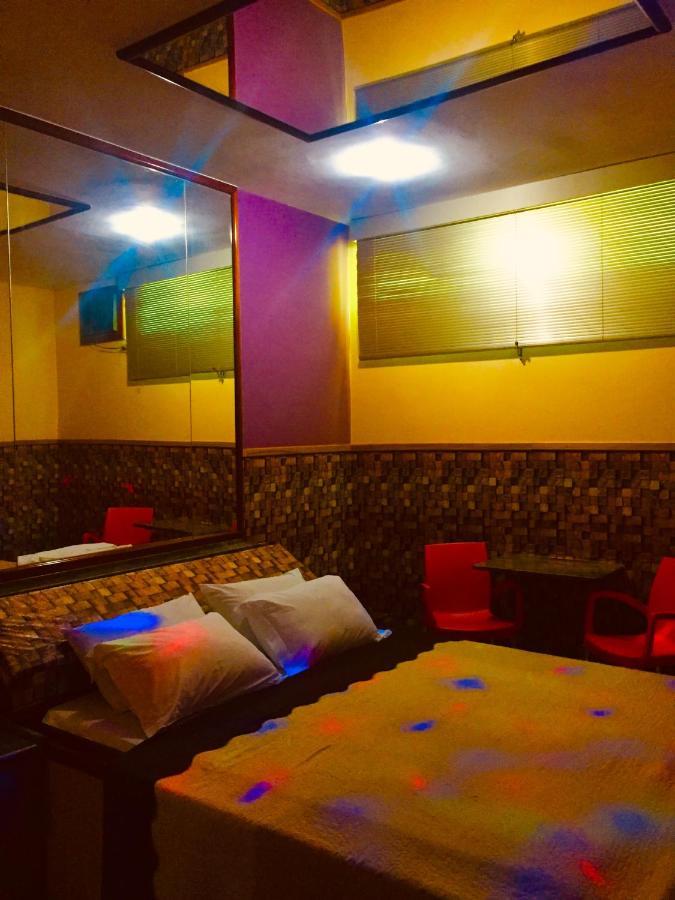 Imperium Inn Motel (Adults Only) Nova Ponte Екстериор снимка