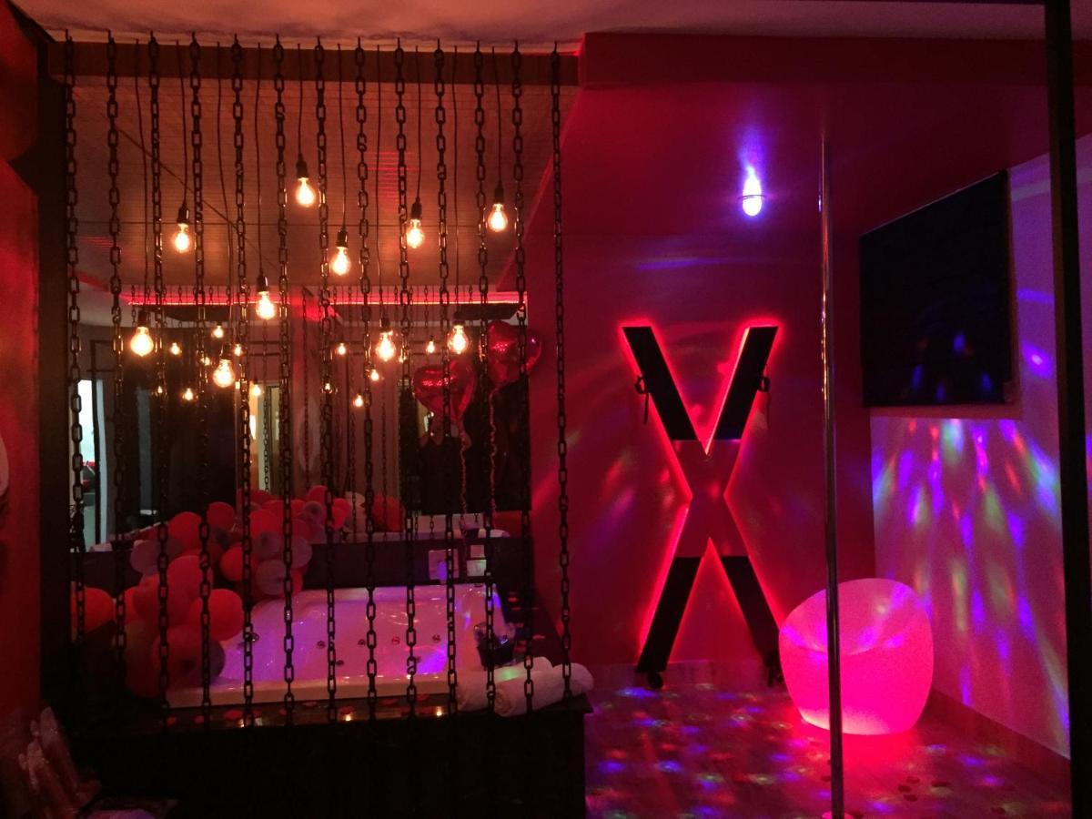 Imperium Inn Motel (Adults Only) Nova Ponte Екстериор снимка
