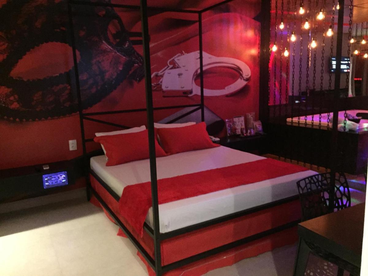 Imperium Inn Motel (Adults Only) Nova Ponte Екстериор снимка