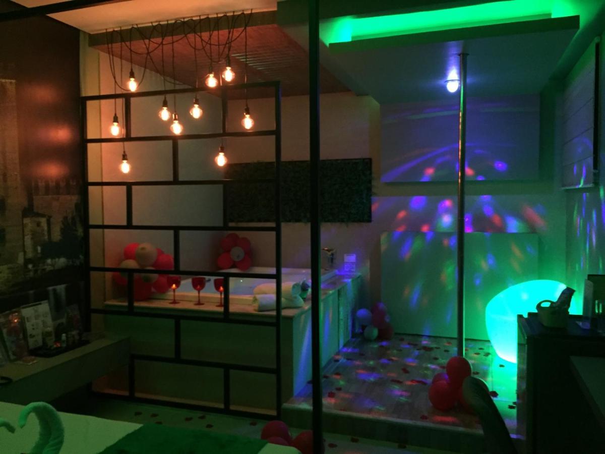 Imperium Inn Motel (Adults Only) Nova Ponte Екстериор снимка