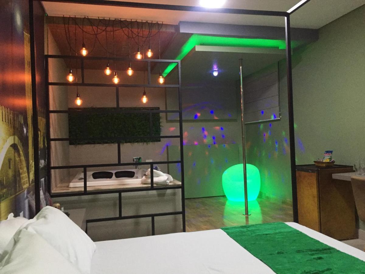 Imperium Inn Motel (Adults Only) Nova Ponte Екстериор снимка