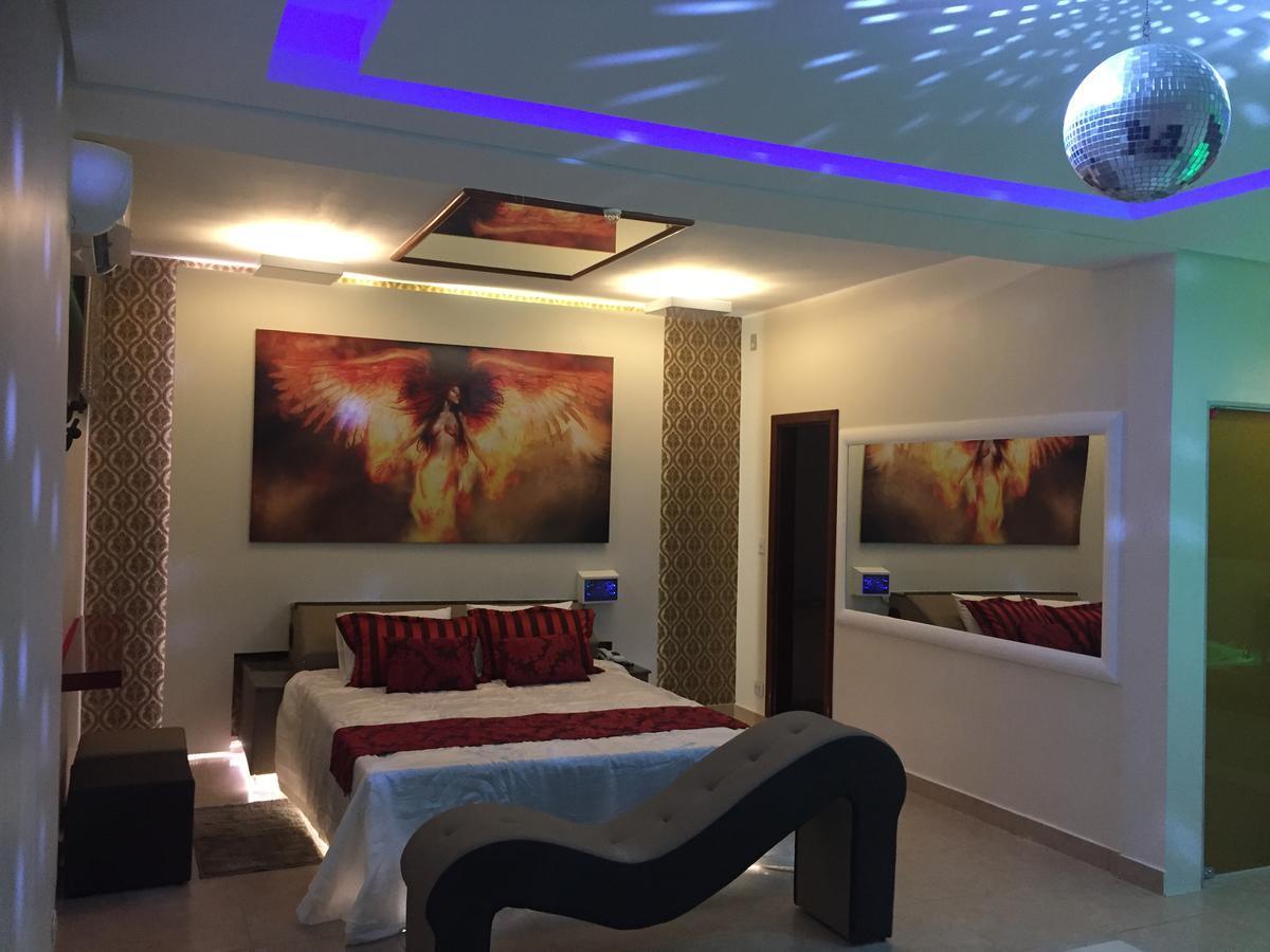 Imperium Inn Motel (Adults Only) Nova Ponte Екстериор снимка
